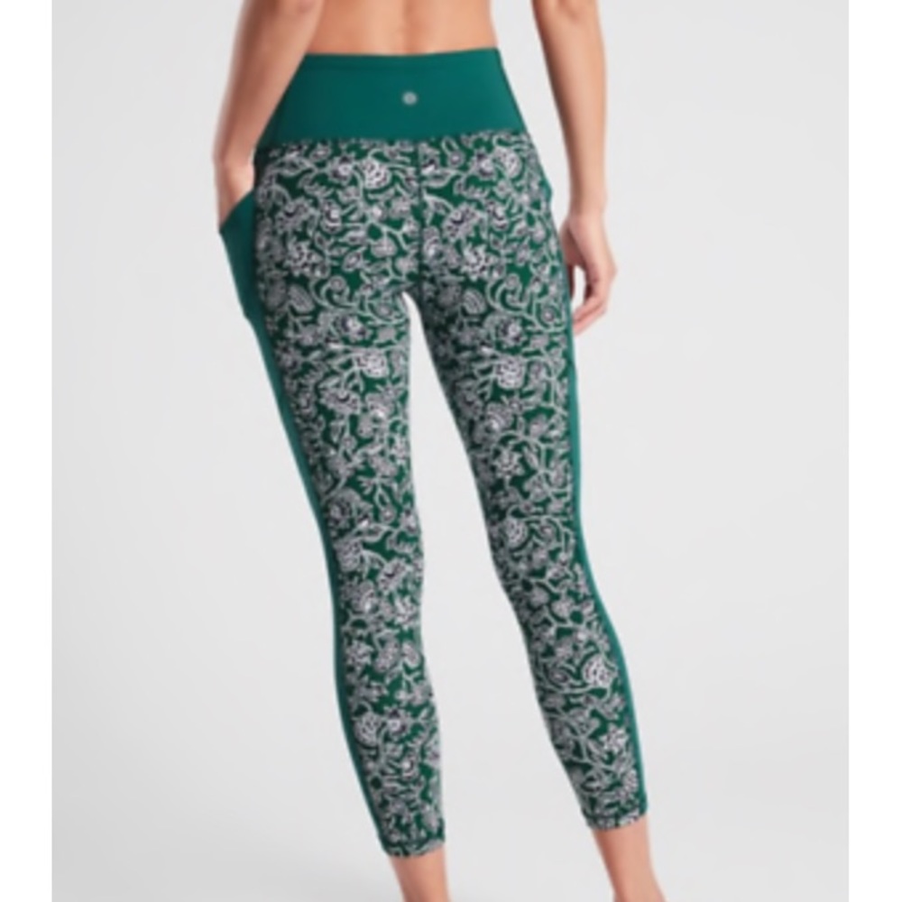 ATHLETA • Affirmation 7/8 Legging • Small